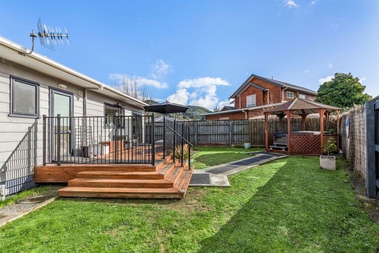 Photo of property in 35 Grimsby Grove, Wainuiomata, Lower Hutt, 5014