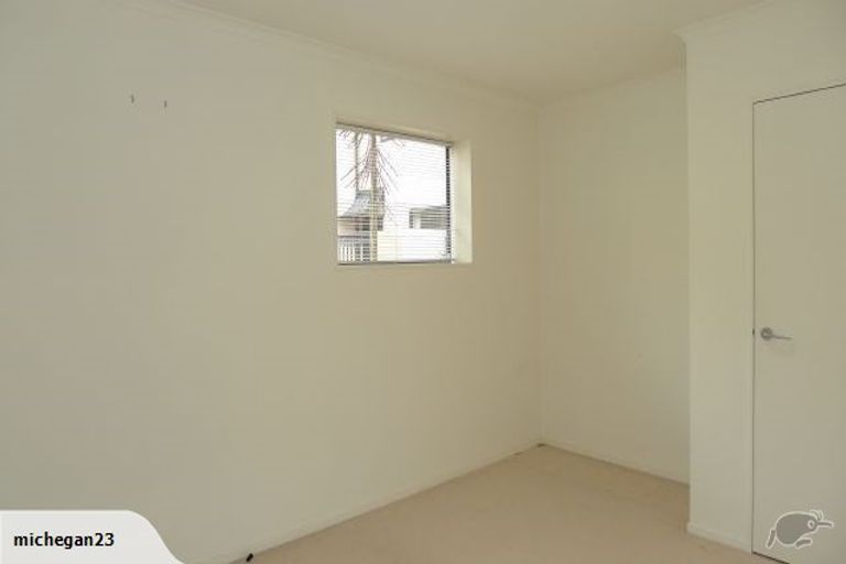 Photo of property in 25 Ballantrae Place, Thorndon, Wellington, 6011