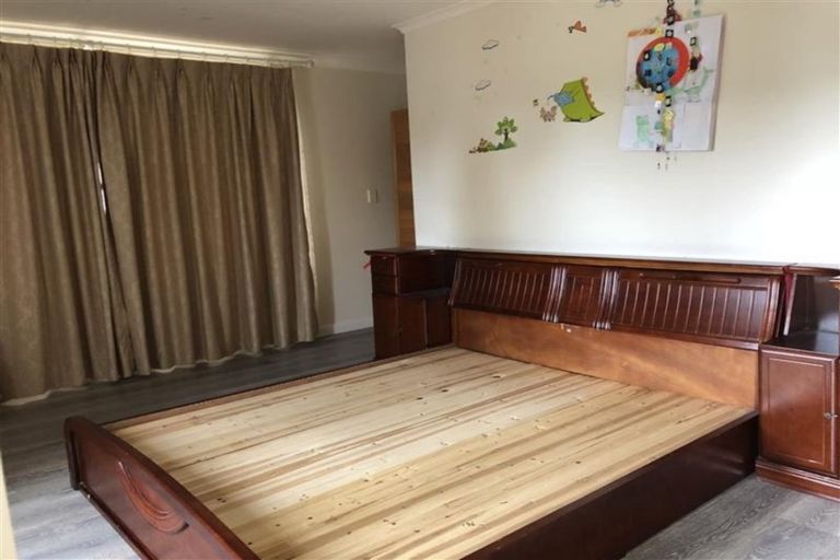 Photo of property in 13 Belcoo Crescent, East Tamaki, Auckland, 2013