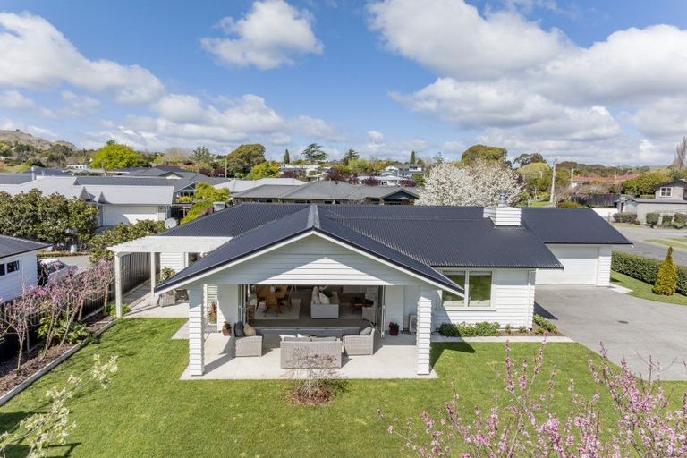 Photo of property in 11 Margaret Avenue, Havelock North, 4130