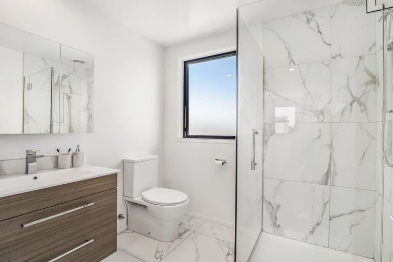 Photo of property in 1/550 Barbadoes Street, Edgeware, Christchurch, 8013