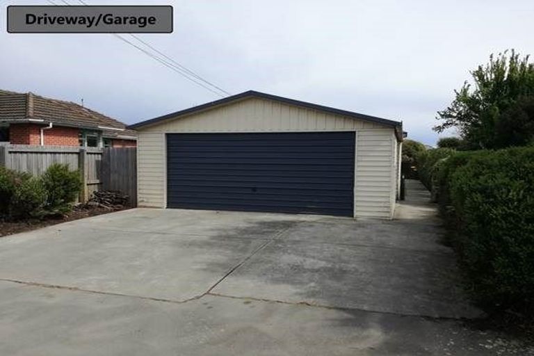 Photo of property in 115 Avonhead Road, Avonhead, Christchurch, 8042