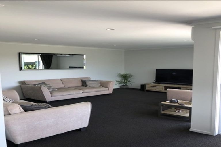 Photo of property in 64 Puhirake Crescent, Pyes Pa, Tauranga, 3112