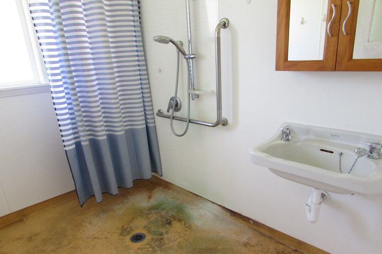 Photo of property in 39 Cambridge Street, Tapanui, 9522