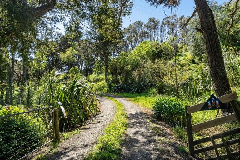 Photo of property in 278 Mclean Road, Waipu, 0582