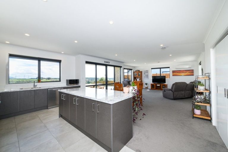 Photo of property in 26 Varsity Heights, Fitzherbert, Palmerston North, 4410