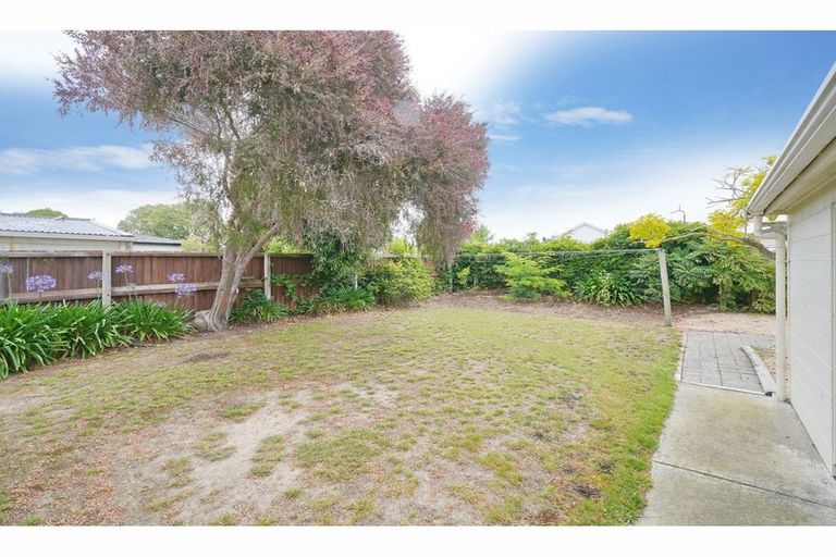 Photo of property in 18 Allstone Place, Burwood, Christchurch, 8083