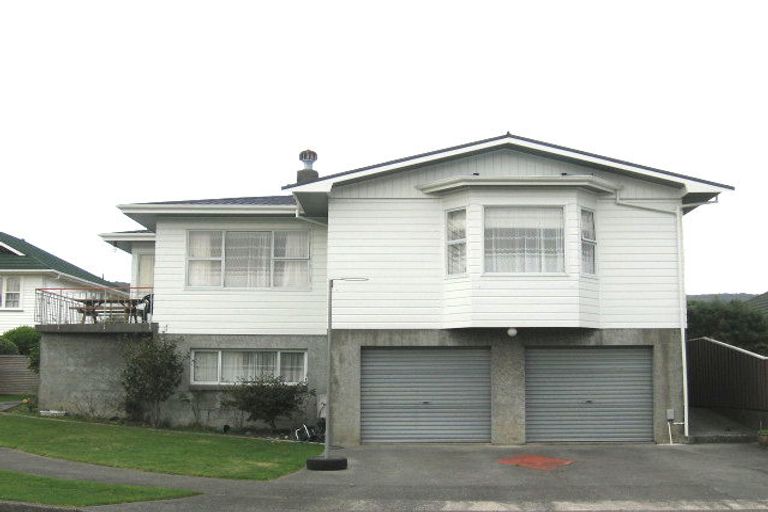 Photo of property in 9 Earlston Grove, Avalon, Lower Hutt, 5011