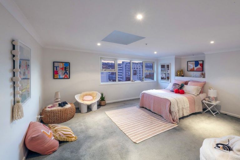 Photo of property in 9/5b Kent Terrace, Mount Victoria, Wellington, 6011