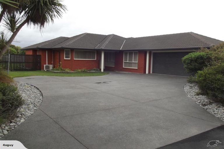 Photo of property in 65 Ti Rakau Drive, Pakuranga, Auckland, 2010