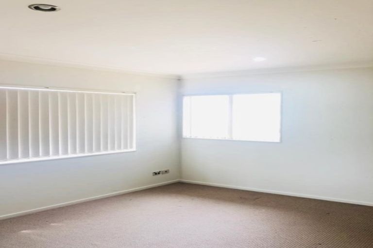 Photo of property in 219 Hill Road, The Gardens, Auckland, 2105
