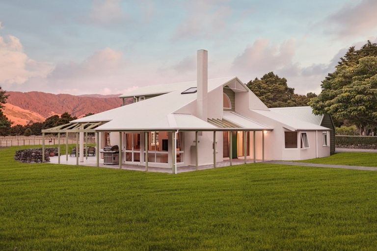 Photo of property in 327 Otaki Gorge Road, Hautere, Otaki, 5582