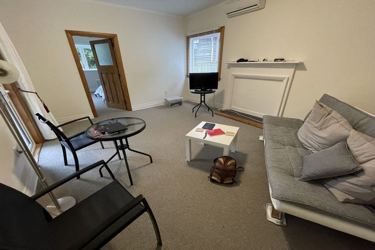 Photo of property in 2 Caprera Street, Melrose, Wellington, 6023