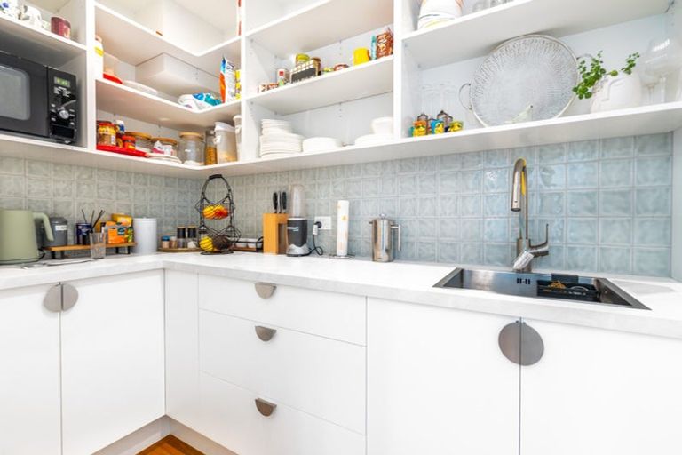 Photo of property in 2/179 Weston Road, St Albans, Christchurch, 8052