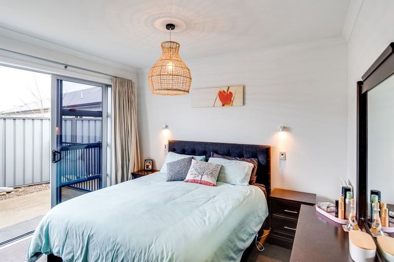 Photo of property in 18 Palliser Place, Poraiti, Napier, 4112