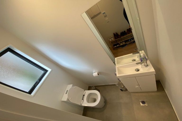 Photo of property in 7/60 Highland Drive, Highland Park, Auckland, 2010