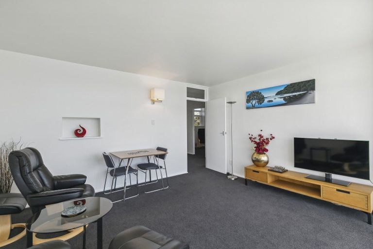 Photo of property in Gateway Apartments, 19 Maida Vale Road, Roseneath, Wellington, 6011