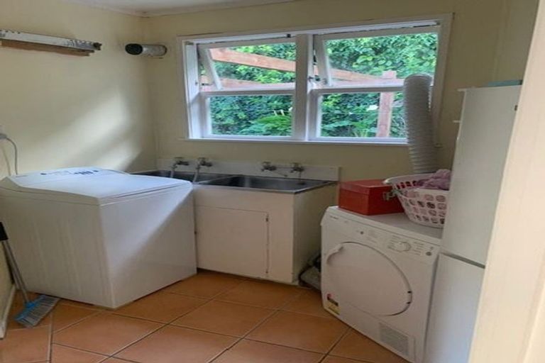 Photo of property in 7 Epsom Way, Karori, Wellington, 6012