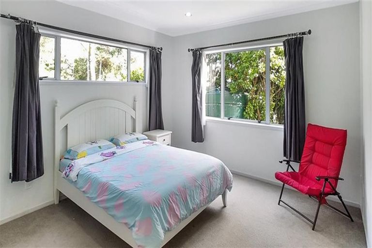 Photo of property in 147b Browns Bay Road, Browns Bay, Auckland, 0630