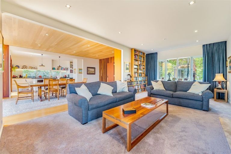 Photo of property in 432 Muritai Road, Eastbourne, Lower Hutt, 5013