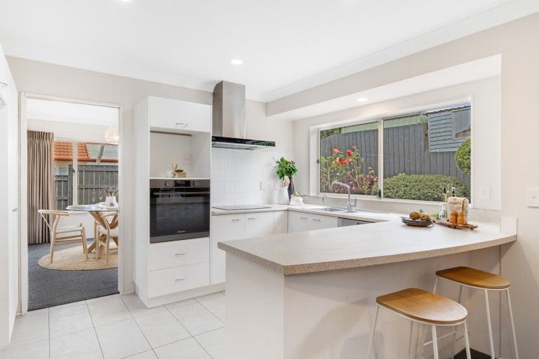 Photo of property in 9 Kentia Way, Somerville, Auckland, 2014