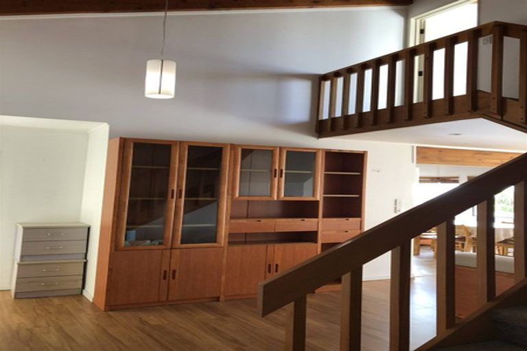 Photo of property in 3/431 East Coast Road, Mairangi Bay, Auckland, 0630