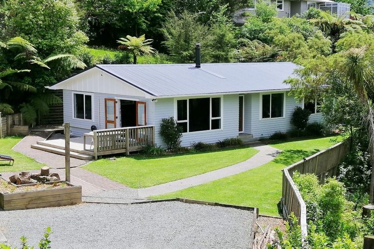 Photo of property in 34 Holborn Drive, Stokes Valley, Lower Hutt, 5019