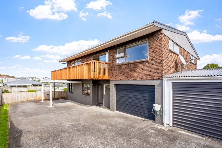 Photo of property in 19b Albatross Road, Red Beach, 0932