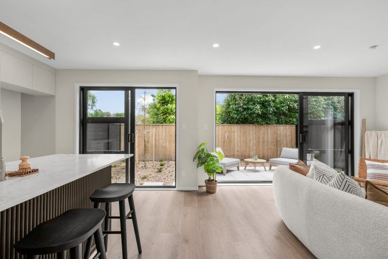 Photo of property in 12 Ngarara Road, Waikanae, 5036