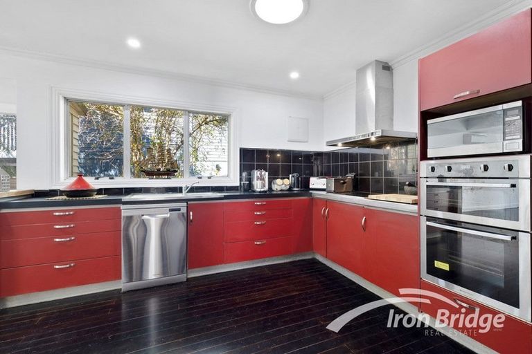 Photo of property in 31 Lancaster Road, Beach Haven, Auckland, 0626
