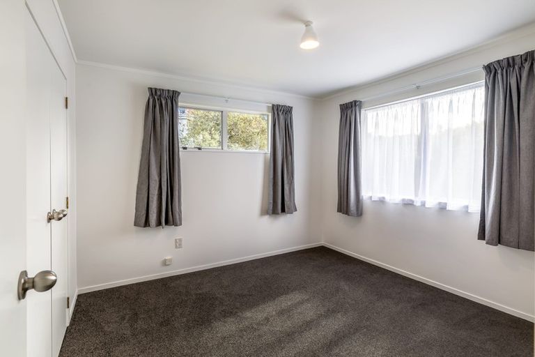Photo of property in 68 Kohekohe Street, New Lynn, Auckland, 0600