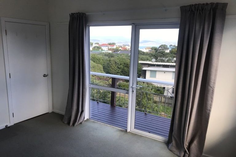 Photo of property in 34 Mandalay Terrace, Khandallah, Wellington, 6035