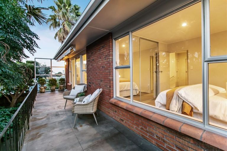 Photo of property in 3/14 Frieston Road, Milford, Auckland, 0620