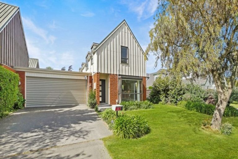 Photo of property in 3 Rubens Place, Burnside, Christchurch, 8053