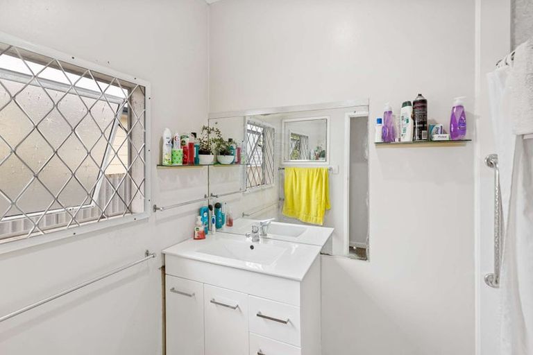 Photo of property in 119 Cornfoot Street, Castlecliff, Whanganui, 4501