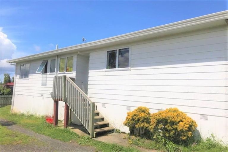 Photo of property in 6 Janese Place, Weymouth, Auckland, 2103