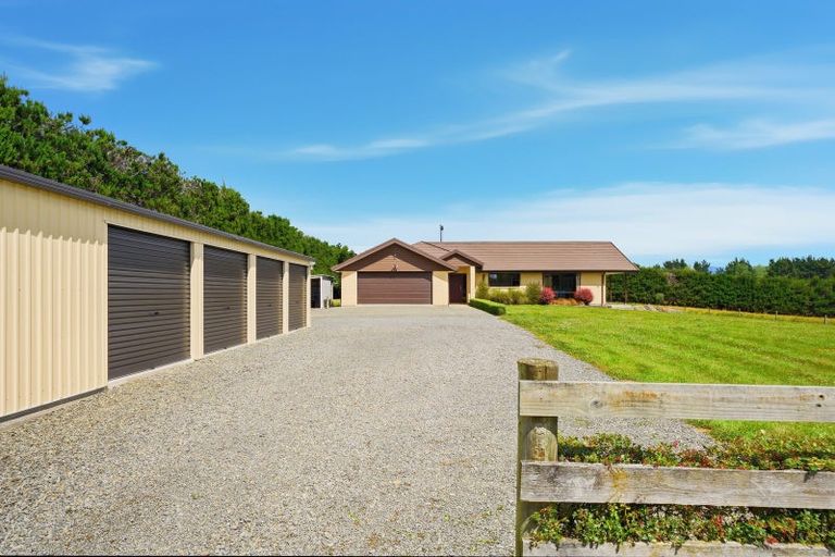 Photo of property in 106 Davis Road, Cust, Rangiora, 7471