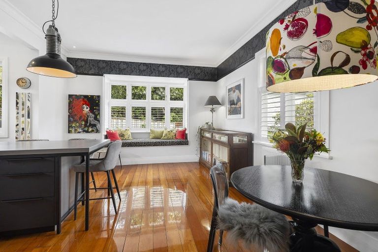 Photo of property in 164 Wadestown Road, Wadestown, Wellington, 6012