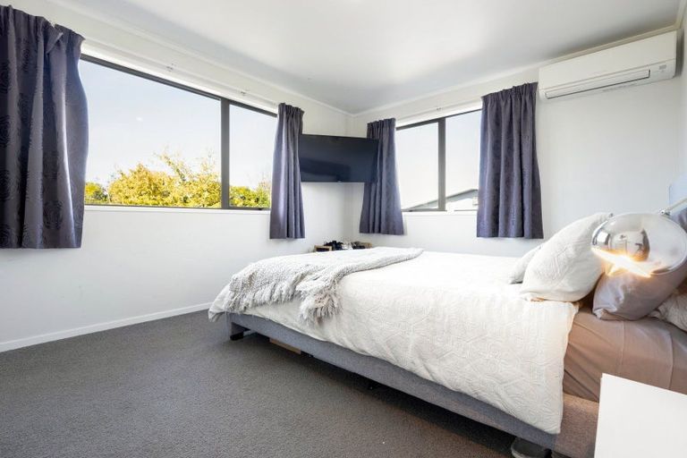 Photo of property in 205 Newcastle Road, Grandview Heights, Hamilton, 3200