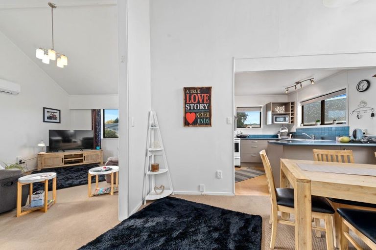 Photo of property in 36 Browning Crescent, Owhata, Rotorua, 3010