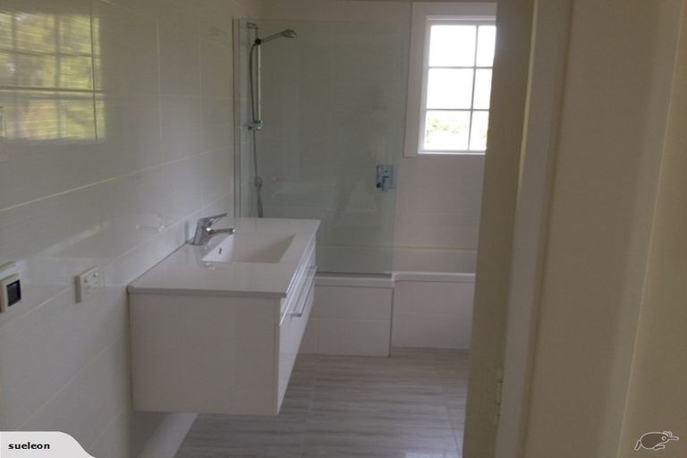 Photo of property in 212 Clyde Road, Burnside, Christchurch, 8053