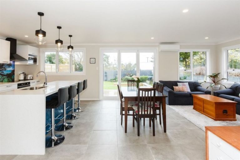 Photo of property in 5 Ilford Place, Awapuni, Palmerston North, 4412