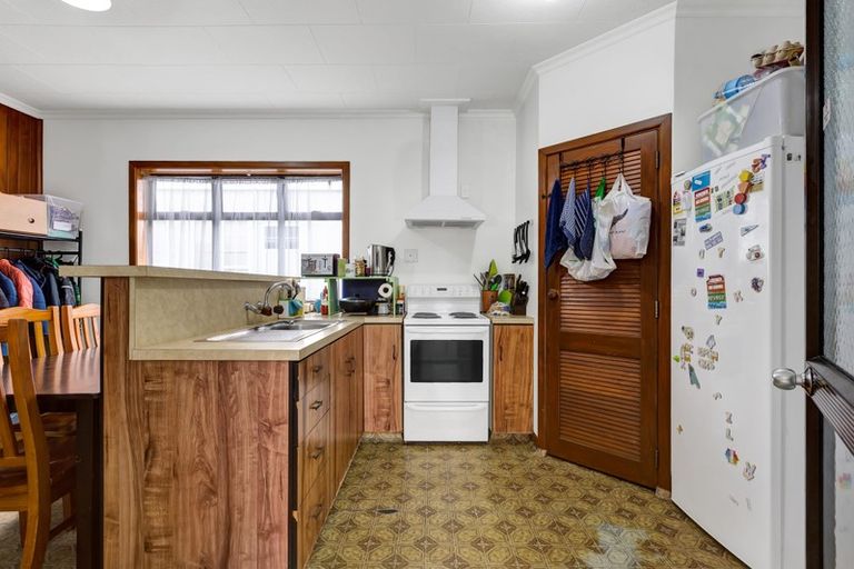 Photo of property in 10 Tokomaru Street, Welbourn, New Plymouth, 4312