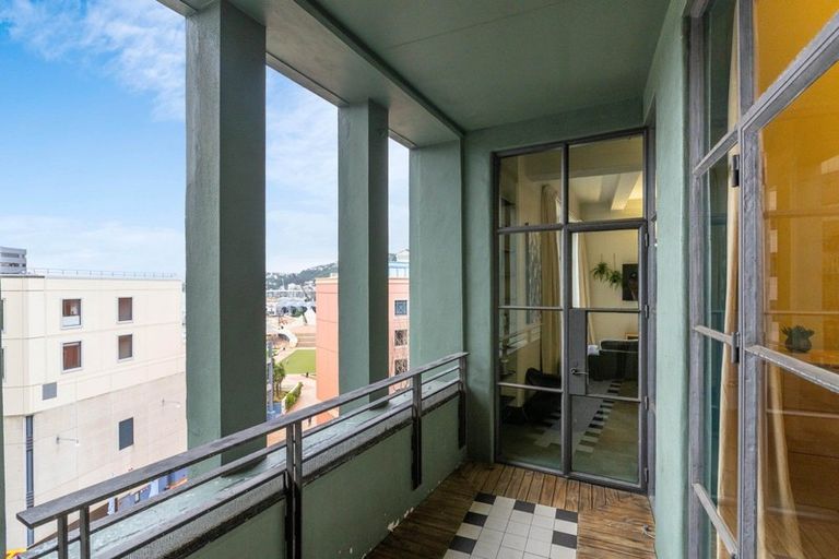 Photo of property in Dominion Apartments, 9/80 Victoria Street, Wellington Central, Wellington, 6011