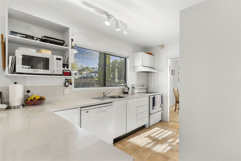 Photo of property in 44 Centorian Drive, Windsor Park, Auckland, 0632