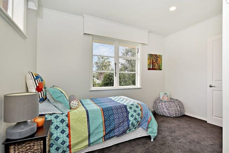 Photo of property in 11 Tui Crescent, Manurewa, Auckland, 2102