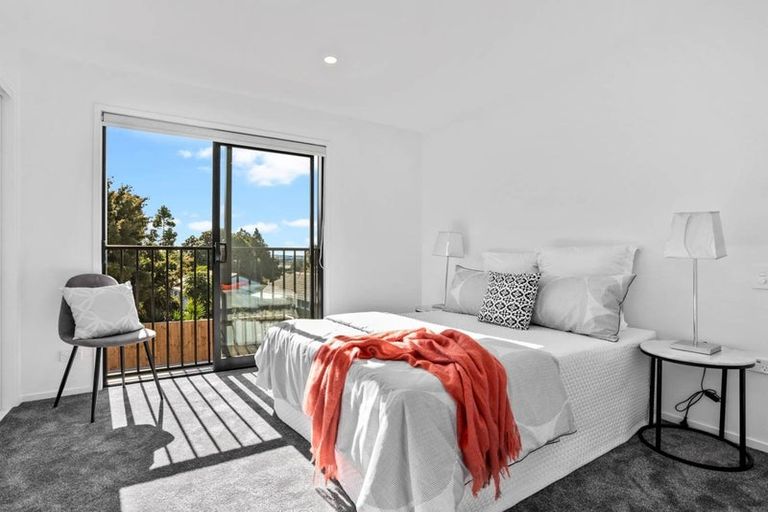 Photo of property in 5/137 Tirimoana Road, Te Atatu South, Auckland, 0602