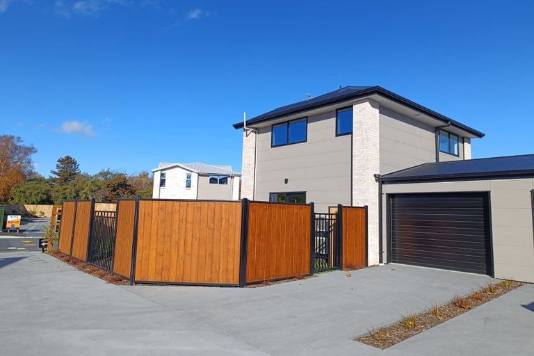 Photo of property in 1/6 Matata Place, Dallington, Christchurch, 8061