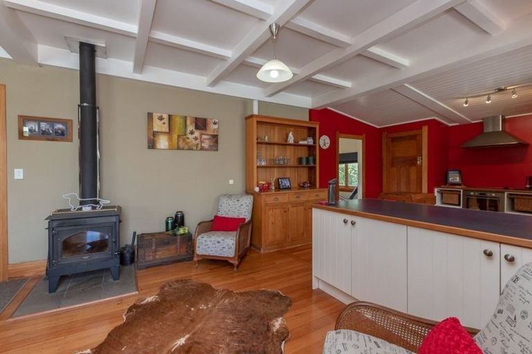 Photo of property in 1725 Kakaramea Road, Ngahinapouri, Hamilton, 3290