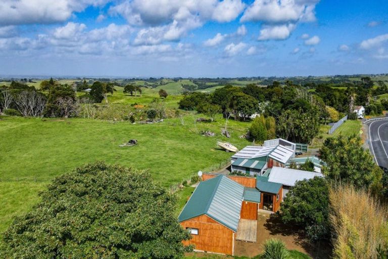 Photo of property in 2160 Awhitu Road, Pollok, Waiuku, 2684